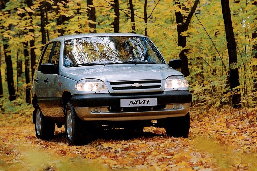 Chevrolet Niva 1 поколение (2002-2009) Внедорожник 5-дв.