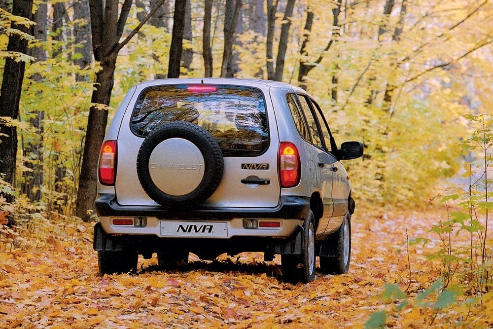 Chevrolet Niva 1 поколение (2002-2009) Внедорожник 5-дв.