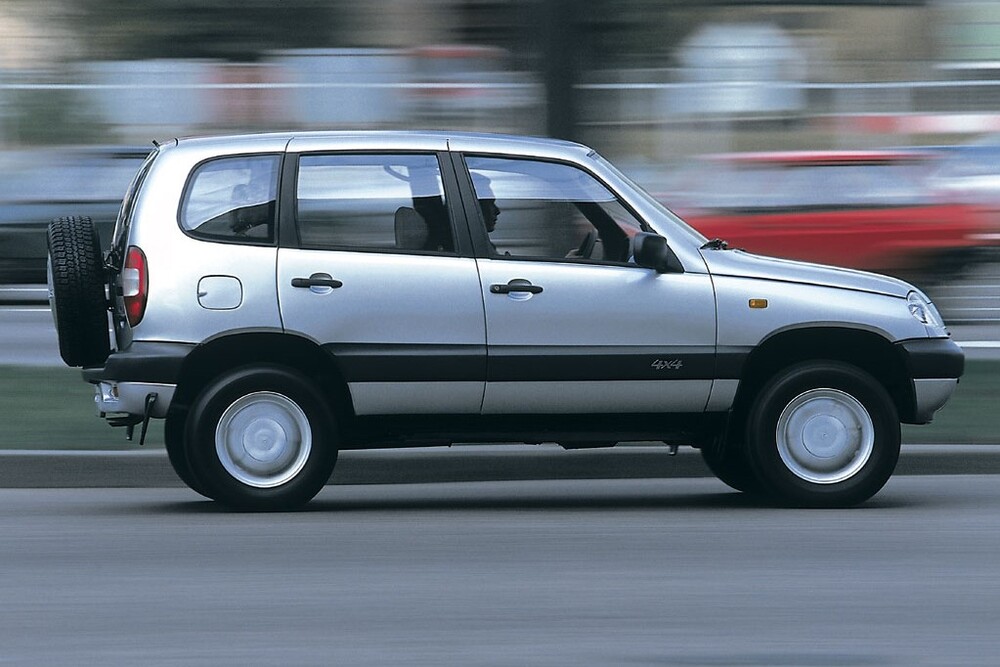 Chevrolet Niva 1 поколение (2002-2009) Внедорожник 5-дв.